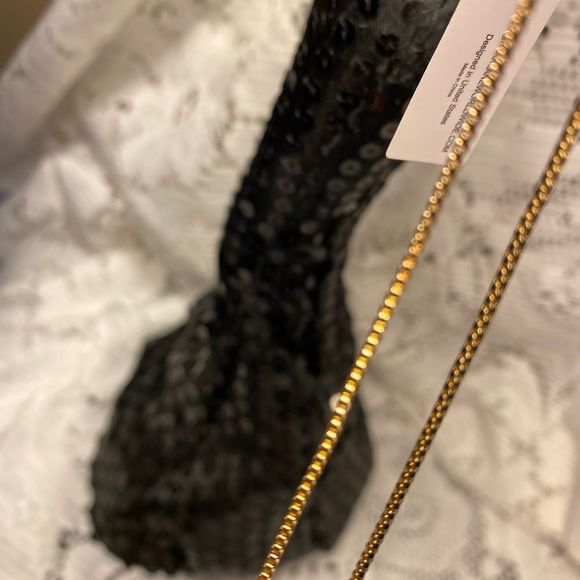 NWT 👄 SLEEK ARROW TRENDY BAR NECKLACE GOLD CHAIN AND SILVER BAR SUPER SEXY - Picture 8 of 11